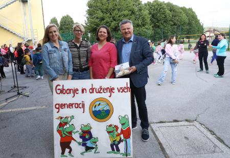 Srečanje generacij v OŠ Cerknica 21 Foto Ljubo Vukelič